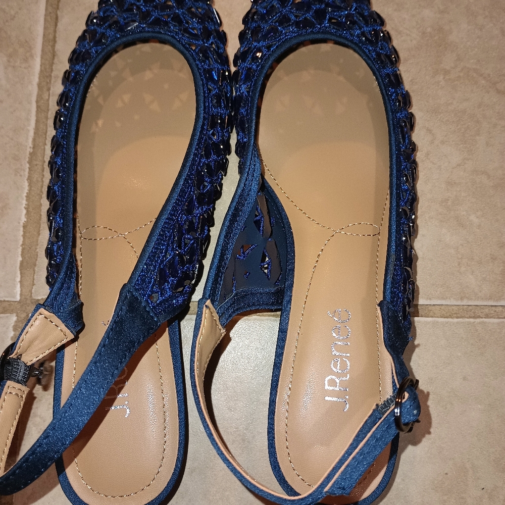 J RENEE slingback pump - Picture 5 of 11